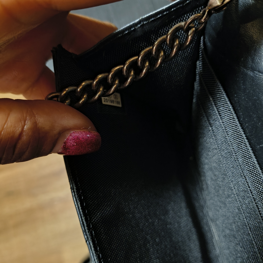 CHANEL Black Quilted Leather Clutch with Chain - Picture 7 of 11